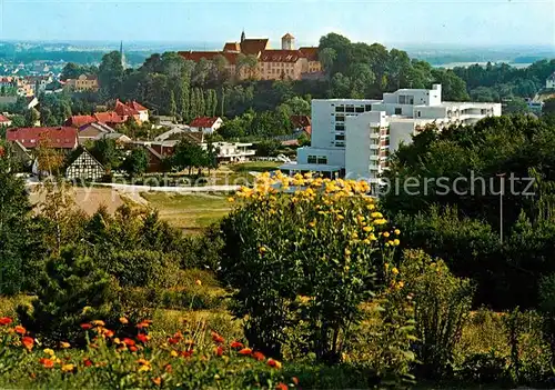 AK / Ansichtskarte Bad Iburg Doerenberg Klinik mit Schloss Kat. Bad Iburg