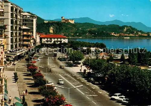 AK / Ansichtskarte Arona Lago Maggiore Schloss Stadtansicht