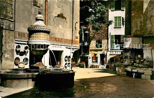 AK / Ansichtskarte Vence la Jolie Fontaine et Place du Peyra Kat. Tourettes sur Loup