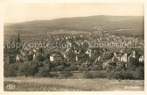 AK / Ansichtskarte Wiesbaden Panorama Kat. Wiesbaden