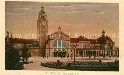 AK / Ansichtskarte Wiesbaden Hauptbahnhof Kat. Wiesbaden