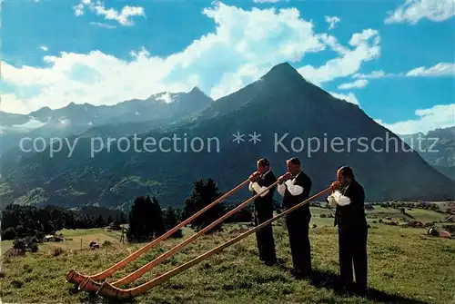 AK / Ansichtskarte Alphorn Alphorntrio Morgebaerg Niesen Aeschiried Kat. Musik