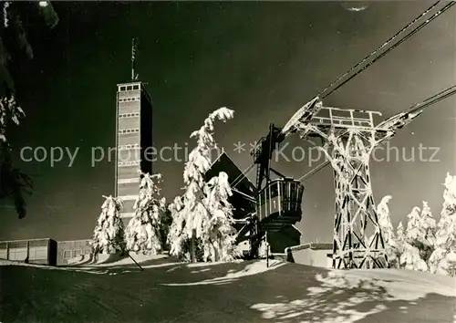 AK / Ansichtskarte Seilbahn Oberwiesenthal Aussichtsturm Fichtelberghaus Seilbahnstation Kat. Bahnen