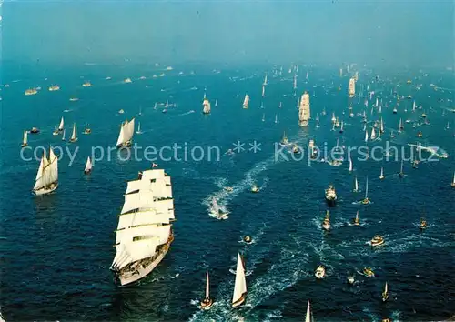 AK / Ansichtskarte Segelschiffe Windjammer Ostsee Fliegeraufnahme Kat. Schiffe