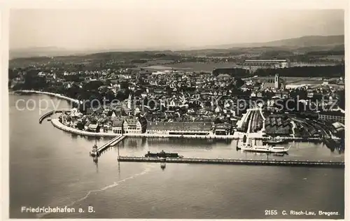 AK / Ansichtskarte Friedrichshafen Bodensee Fliegeraufnahme Hafen Panorama Kat. Friedrichshafen