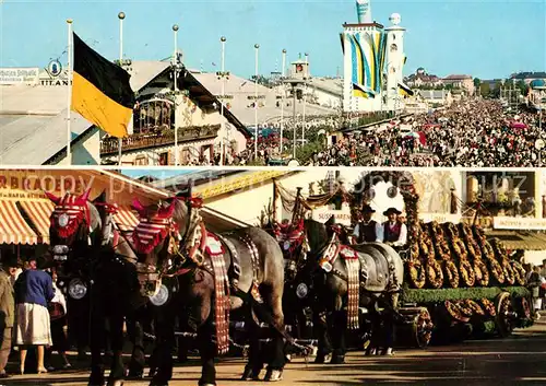 AK / Ansichtskarte Oktoberfest Muenchen Brauerei Pferdegespann Kat. Feiern und Feste