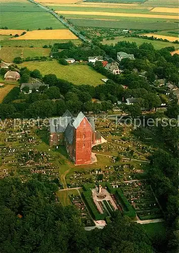 AK / Ansichtskarte Nieblum Nordseebad St Johanni Kirche Fliegeraufnahme Kat. Nieblum Insel Foehr