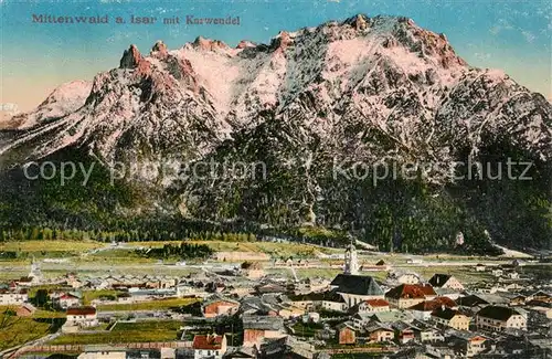 AK / Ansichtskarte Mittenwald Bayern Kirche Karwendel Kat. Mittenwald