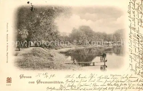 AK / Ansichtskarte Gremsmuehlen Familien am Steg Dieksee Kat. Malente Gremsmuehlen