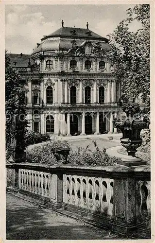 AK / Ansichtskarte Wuerzburg Residenz Mittelpavillon Hofgarten Terrasse Kat. Wuerzburg