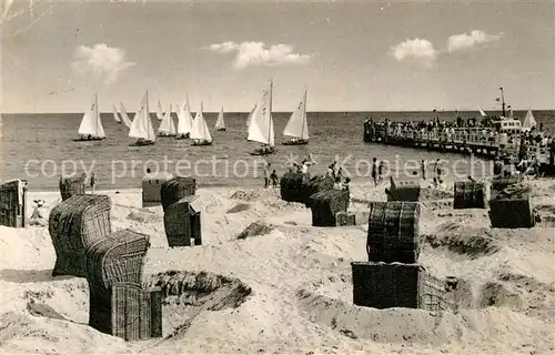 Wyk Foehr Partie an Mittelbruecke Strand Segelboote Nordseeheilbad Kat. Wyk auf Foehr