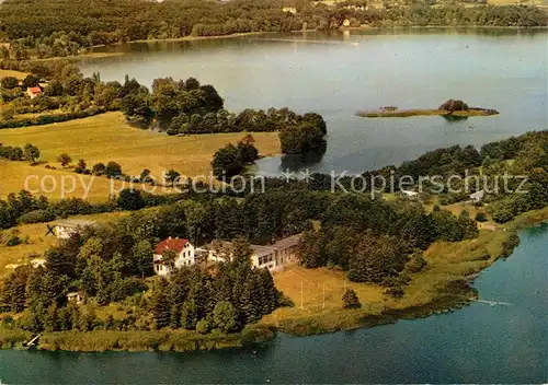 AK / Ansichtskarte Malente Gremsmuehlen Fliegeraufnahme Kellersee mit Jugendherberge Kat. Malente