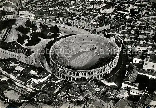 AK / Ansichtskarte Verona Veneto Panorama Anfiteatro Amphitheater Fliegeraufnahme Kat. Verona