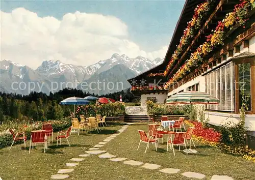 AK / Ansichtskarte Sonthofen Oberallgaeu Allgaeuer Berghof mit Alpe Eck Terrasse Kat. Sonthofen