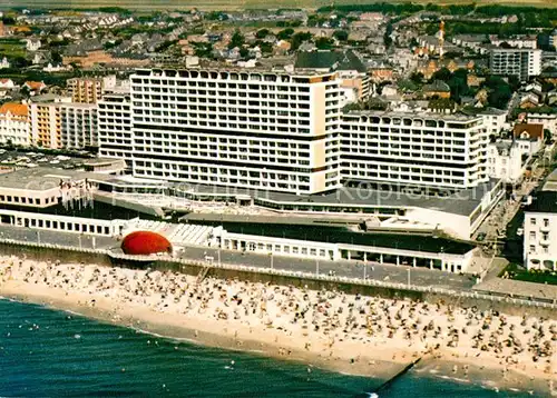 AK / Ansichtskarte Westerland Sylt Fliegeraufnahme Kurzentrum Strand Westerland Sylt Kat. Westerland