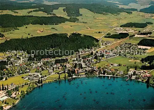 AK / Ansichtskarte Titisee Neustadt Fliegeraufnahme Seepartie Titisee Neustadt Kat. Titisee Neustadt