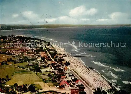 AK / Ansichtskarte Niendorf Ostseebad Fliegeraufnahme Strand Niendorf Ostseebad Kat. Timmendorfer Strand