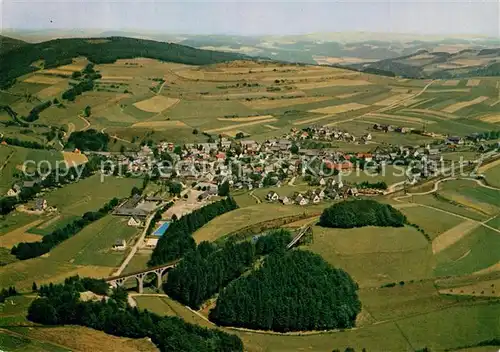 Usseln Hoehenluftkurort Wintersportplatz Fliegeraufnahme Usseln Kat. Willingen (Upland)