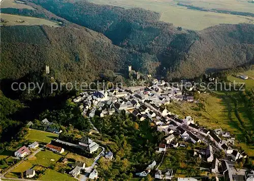 AK / Ansichtskarte Manderscheid Eifel Kneipp und Klimakurort Fliegeraufnahme Manderscheid Eifel Kat. Manderscheid