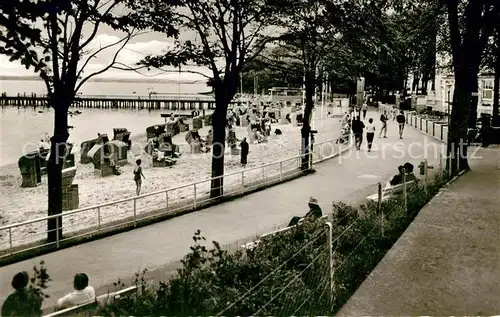 AK / Ansichtskarte Gluecksburg_Ostseebad Strand Promenade Gluecksburg_Ostseebad