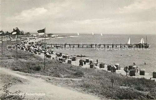 AK / Ansichtskarte Pelzerhaken Strand Seebruecke Pelzerhaken