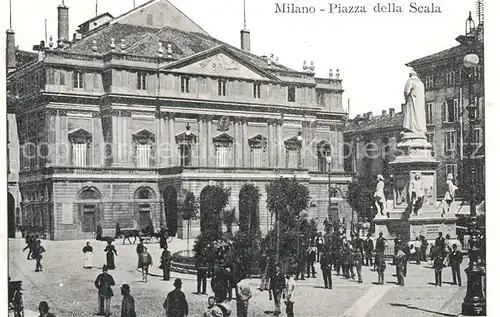 AK / Ansichtskarte Milano Piazza della Scala Monumento Denkmal Milano