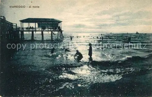 AK / Ansichtskarte Viareggio di notte viareggio