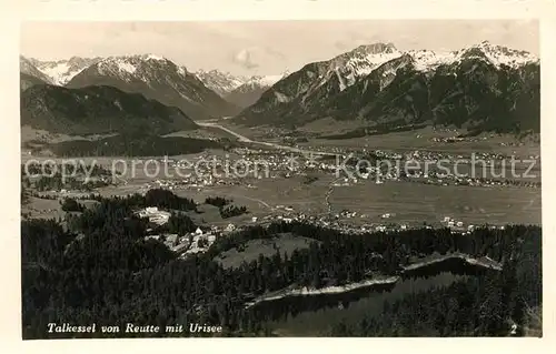 AK / Ansichtskarte Reutte_Tirol Panorama Talkessel mit Urisee Alpen Reutte Tirol