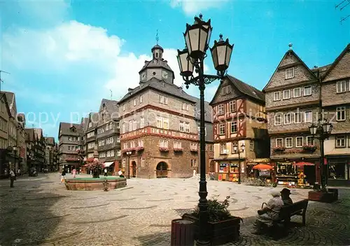 AK / Ansichtskarte Herborn_Hessen Marktplatz mit Rathaus Herborn Hessen