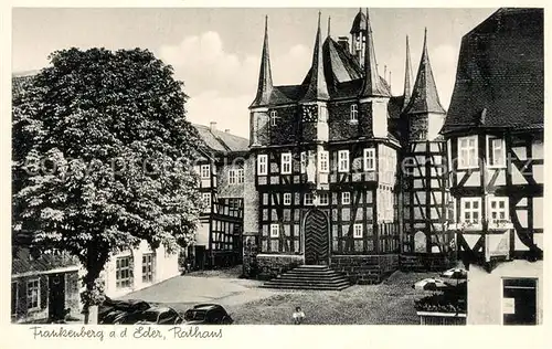 AK / Ansichtskarte Frankenberg_Eder Rathaus Altstadt Fachwerkhaeuser Frankenberg Eder