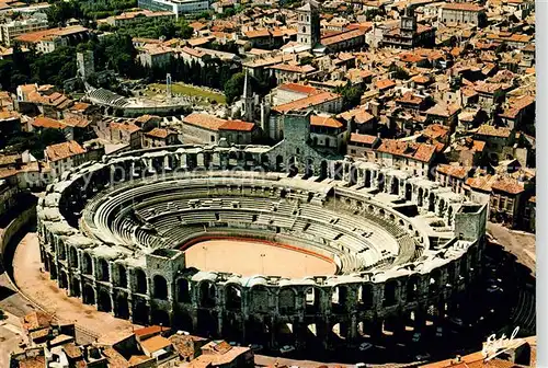 AK / Ansichtskarte Arles_Bouches du Rhone Les arenes vue aerienne Arles_Bouches du Rhone