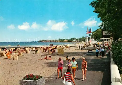 AK / Ansichtskarte Niendorf_Ostseebad Brodtener Steilufer Strand Niendorf_Ostseebad