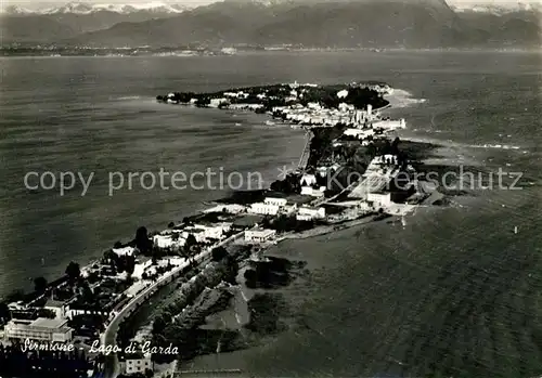 AK / Ansichtskarte Sirmione Fliegeraufnahme Sirmione