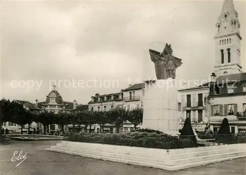 AK / Ansichtskarte Lourdes_Hautes_Pyrenees Monument aux Mort Cathedrale Poste Lourdes_Hautes_Pyrenees