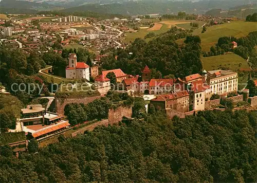 AK / Ansichtskarte Passau Veste Oberhaus mit Stadtteil Grubweg Fliegeraufnahme Passau