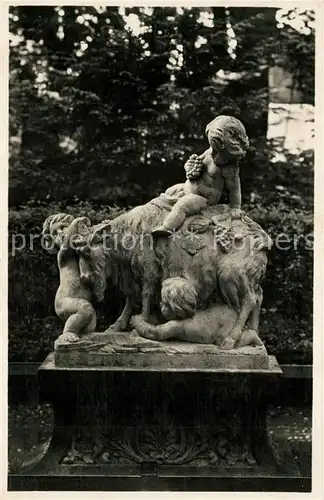 AK / Ansichtskarte Schwetzingen Bacchuskinder Skulptur im Schlossgarten Schwetzingen