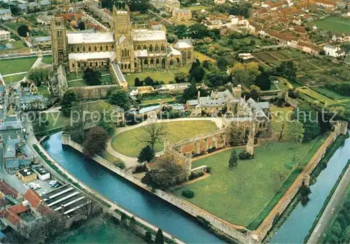 AK / Ansichtskarte Wells_St_Thomas Aerial view of Wells Cathedral Wells_St_Thomas