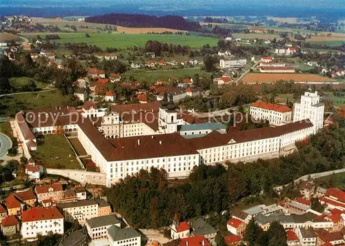 AK / Ansichtskarte Kremsmuenster Benediktinerstift Kremsmuenster Fliegeraufnahme Kremsmuenster