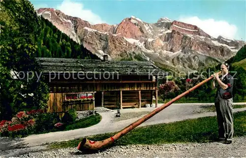 AK / Ansichtskarte Alphorn Alphornblaeser Flueeli Ranft Geburtshaus Bruder Klaus  Alphorn