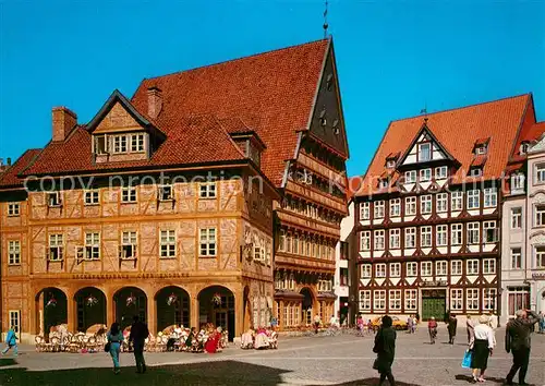 AK / Ansichtskarte Hildesheim Marktplatz Baeckeramtshaus Knochenhaueramtshaus Stadtschaenke Hildesheim