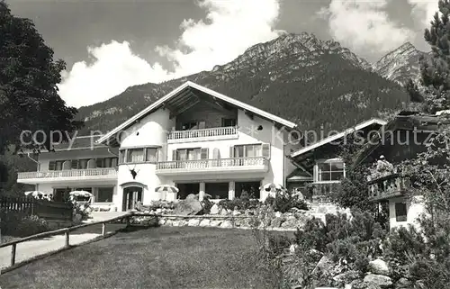 AK / Ansichtskarte Garmisch Partenkirchen Berggasthof Almhuette am Suedhang des Kramer Ammergauer Alpen Huber Karte Nr 10148 Garmisch Partenkirchen