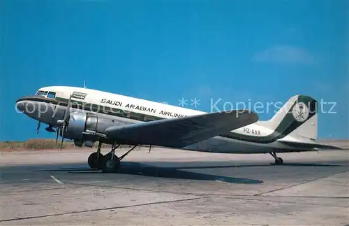 AK / Ansichtskarte Flugzeuge_Zivil Saudi Arabian Airlines Douglas DC 3C HZ AAX c n 15902 32650 Flugzeuge Zivil