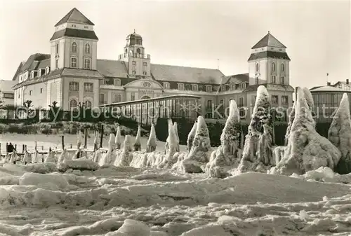 AK / Ansichtskarte Binz_Ruegen Seebruecke Gaststaette Winterlandschaft Binz_Ruegen