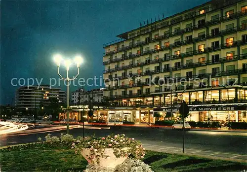 AK / Ansichtskarte Riccione Piazzale Roma Hotel Lido Mediterrano Nacht Riccione