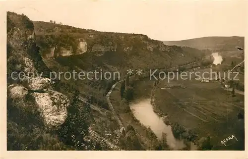 AK / Ansichtskarte Les_Eyzies de Tayac Sireuil La Vezere en aval des Eyzies Les