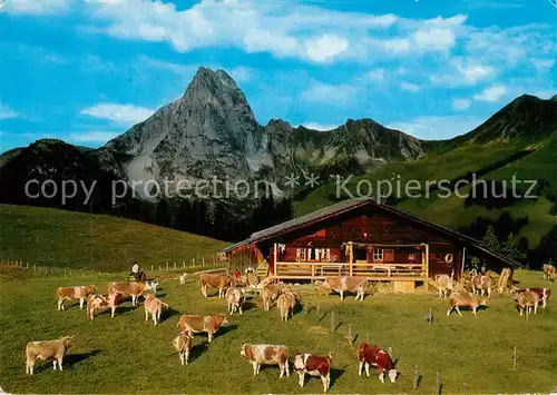 AK / Ansichtskarte Gstaad Eggli Gummfluh Bergbauer Viehweide Kuehe Gstaad