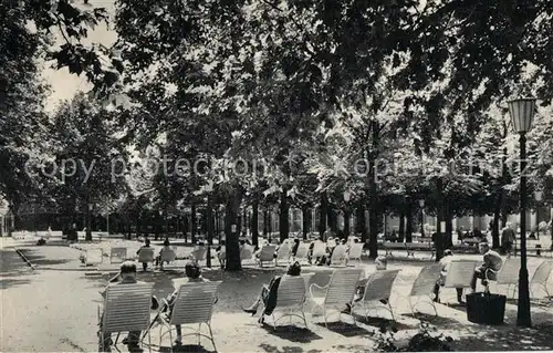 AK / Ansichtskarte Kissingen_Bad Kurgarten Kurgaeste Kissingen_Bad