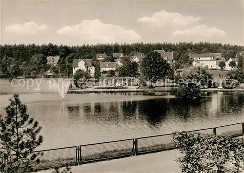 AK / Ansichtskarte Hahnenklee Bockswiese_Harz Blick ueber den Kranicher Teich Hahnenklee Bockswiese