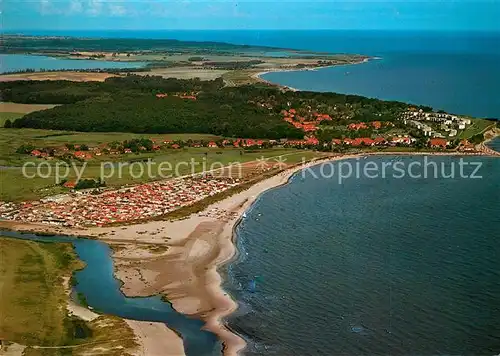 AK / Ansichtskarte Hohwacht_Ostseebad Fliegeraufnahme Hohwacht_Ostseebad