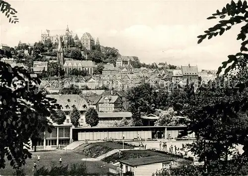 AK / Ansichtskarte Marburg_Lahn Stadtbild mit Freibad Altstadt Schloss Marburg_Lahn